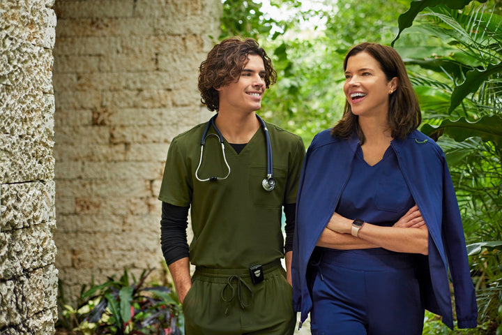 Sway Tuck-In Top - Hunter Green - Jen's Scrubs